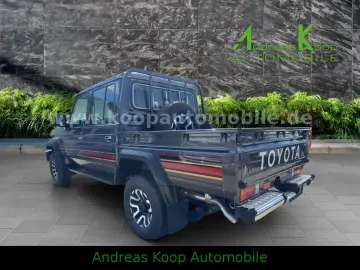 Toyota Land Cruiser GDJ 79DC 2 8d LX-Z Aut. LED