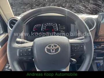 Toyota Land Cruiser GDJ 79DC 2 8d LX-Z Aut. LED