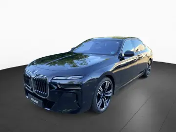 BMW 740d xDr M Sport StHz AHK SkyL B&W AutoB Iconic