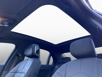 BMW 740d xDr M Sport StHz AHK SkyL B&W AutoB Iconic