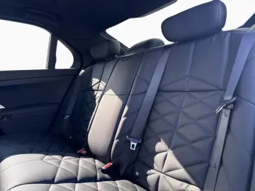 BMW 740d xDr M Sport SkyL Aktiv 360  STHZ AutoB