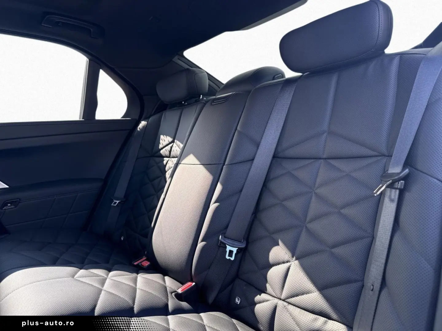 BMW 740d xDr M Sport SkyL Aktiv 360  STHZ AutoB