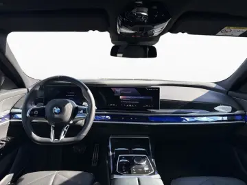 BMW 740d xDr M Sport SkyL Aktiv 360  STHZ AutoB
