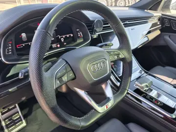 Audi Q8 50TDI QUATTRO S LINE GARANTIE 2029 LIVRARE RAPIDA