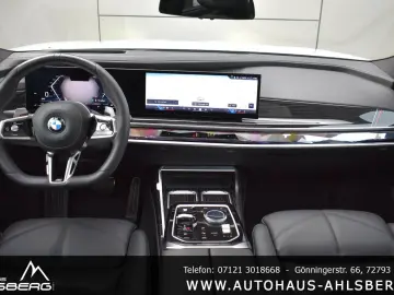 BMW 740 XD M SPORT SHADOW  LCI LUFT. STHZ B&W PANO A