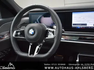 BMW 740 XD M SPORT SHADOW  LCI LUFT. STHZ B&W PANO A