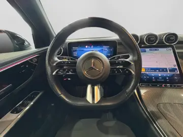 MERCEDES-BENZ GLC 200 4M AMG DIG-L PANO DISTR LHZ SHZ NIGHT