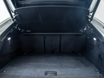 PORSCHE Cayenne E-Hybrid Coupe Matrix InnoDrive HU Pano