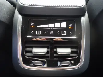 VOLVO XC90  T8 AWD Recharge Inscription FourC HUD AHK