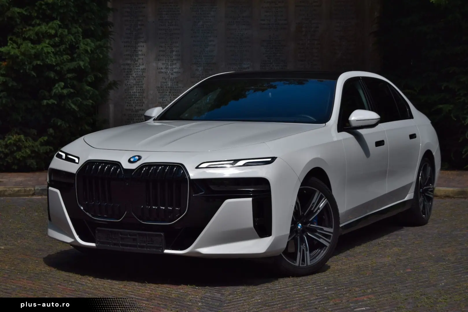 BMW 740   iconic glow  kristall paket M Sport Paket