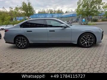 BMW 740i M Sport Paket Kristall Paket SkyLounge B&W