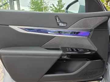 BMW 740i M Sport Paket Kristall Paket SkyLounge B&W