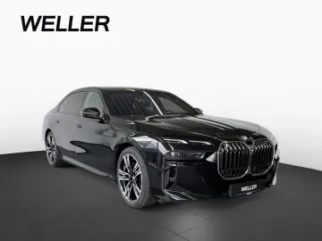 BMW 740d xDr M Sport AHK StHz SkyL B&W AutoB Iconic