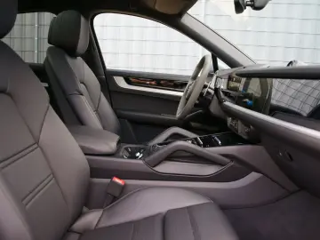 PORSCHE Cayenne Coupe S E-Hybrid Matrix Bose Pano HU