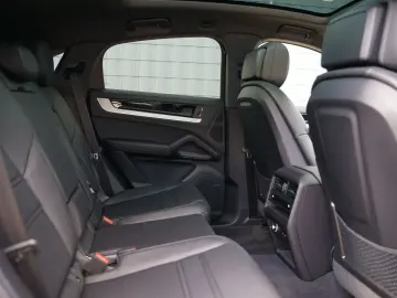 PORSCHE Cayenne Coupe S E-Hybrid Matrix Bose Pano HU