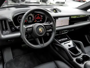 PORSCHE Cayenne E-Hybrid Coupe InnoDrive ActiveSusp. HU