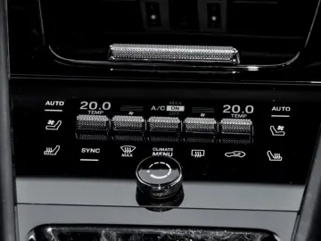 PORSCHE Cayenne E-Hybrid Coupe InnoDrive ActiveSusp. HU