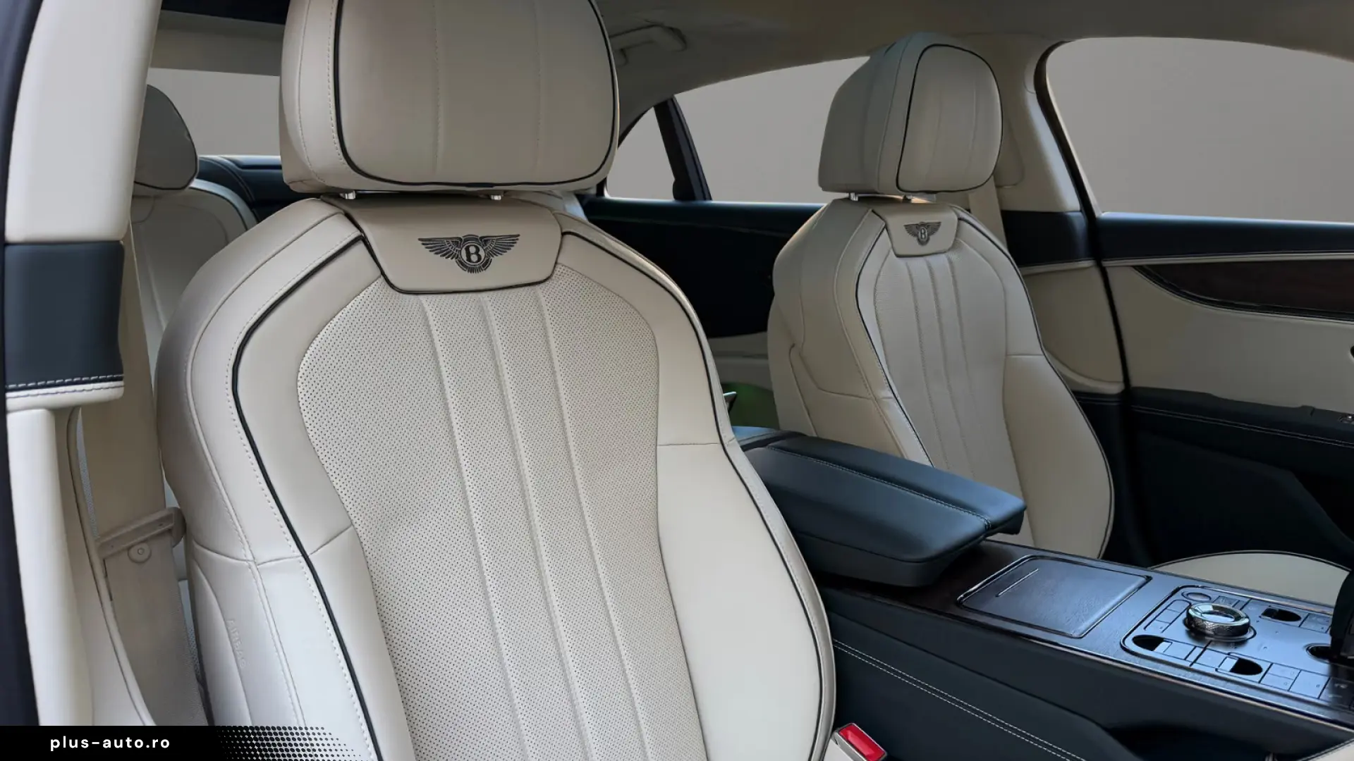 Bentley Flying Spur V8 Hybrid - MY2026