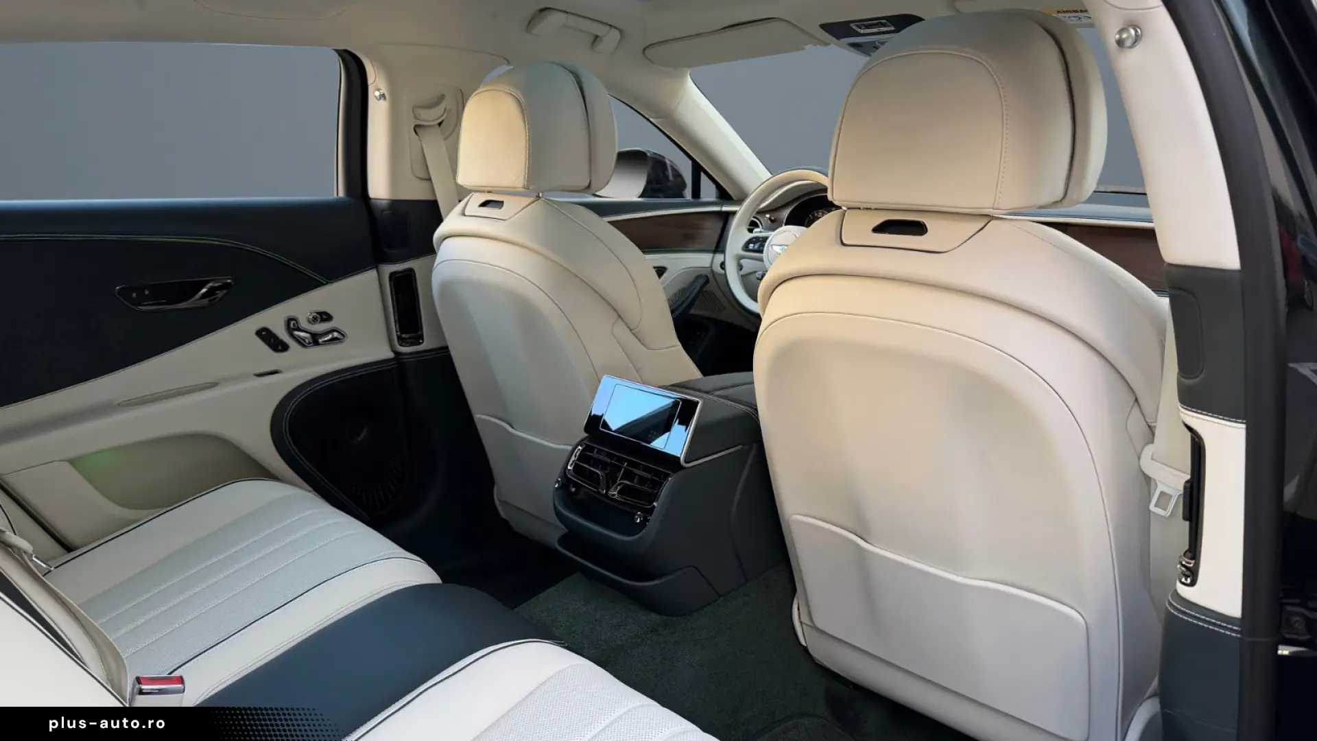 Bentley Flying Spur V8 Hybrid - MY2026