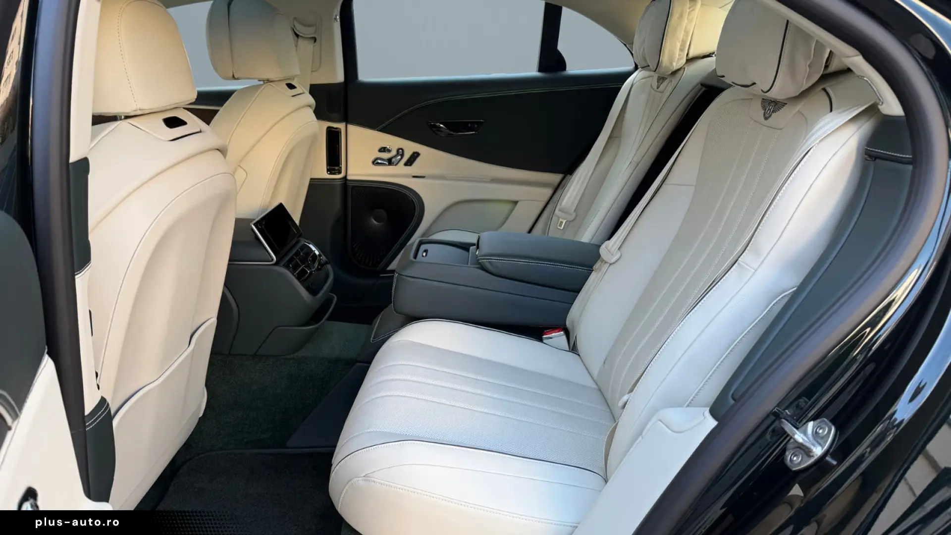 Bentley Flying Spur V8 Hybrid - MY2026