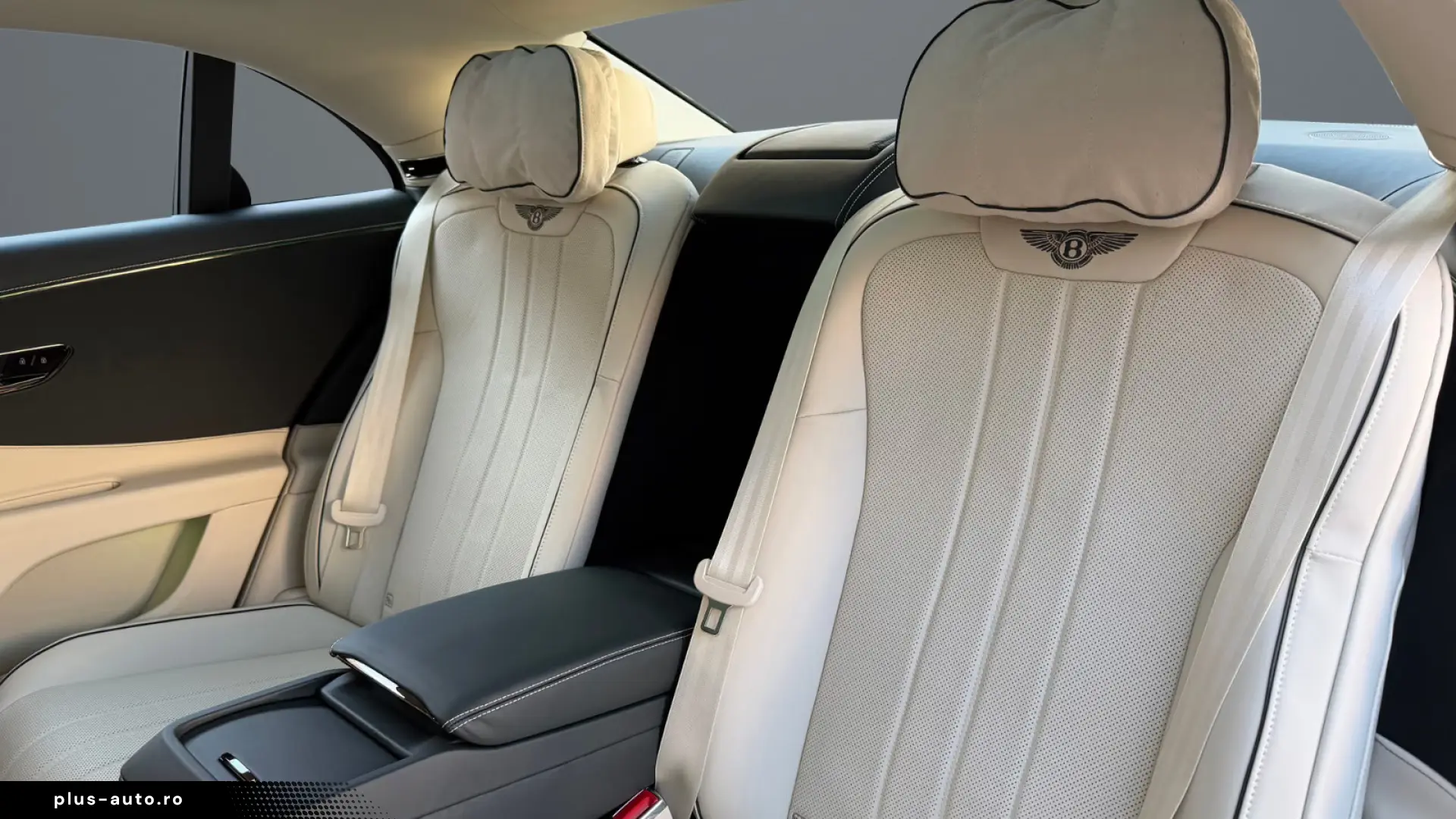 Bentley Flying Spur V8 Hybrid - MY2026