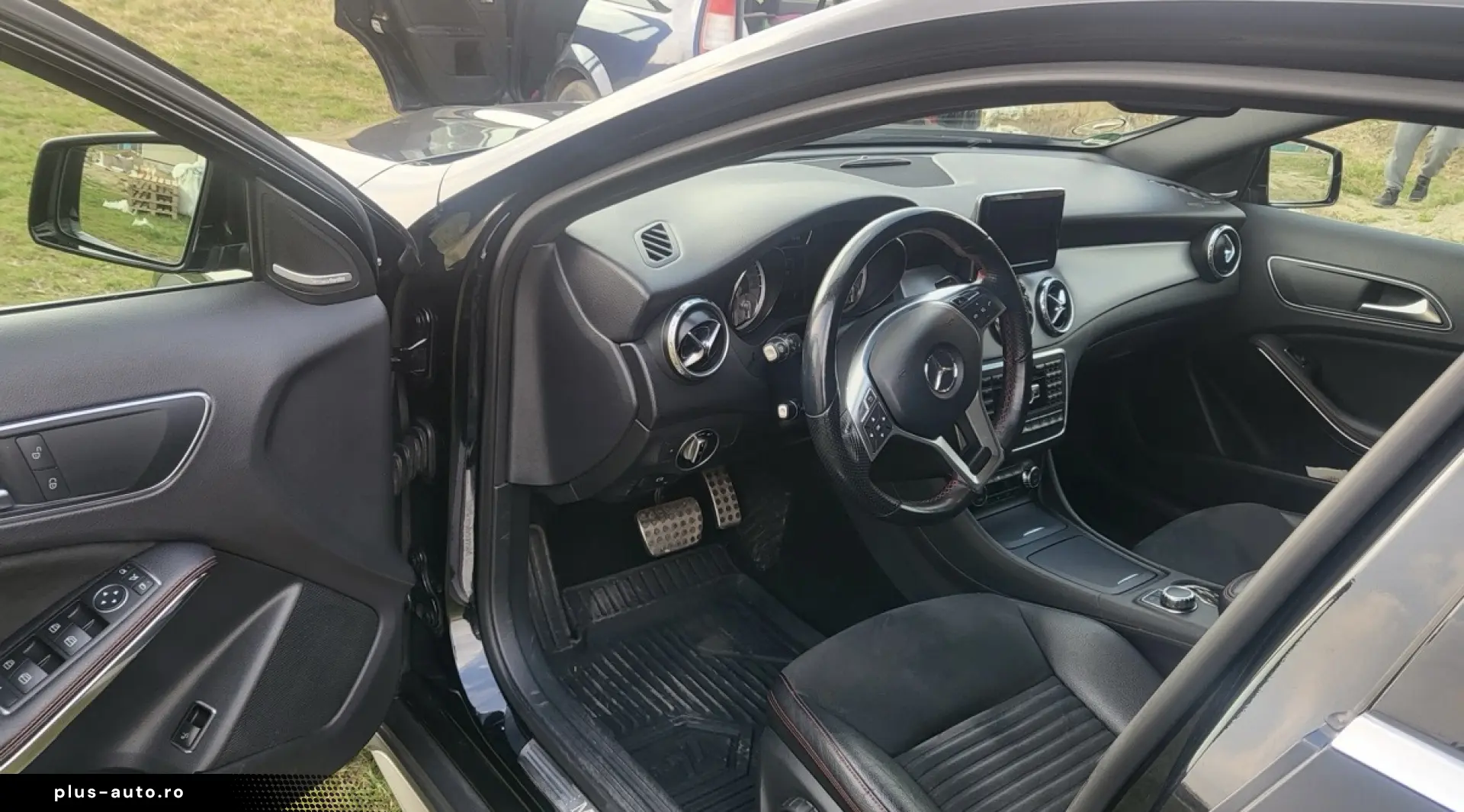 Mercedes-Benz GLA 220