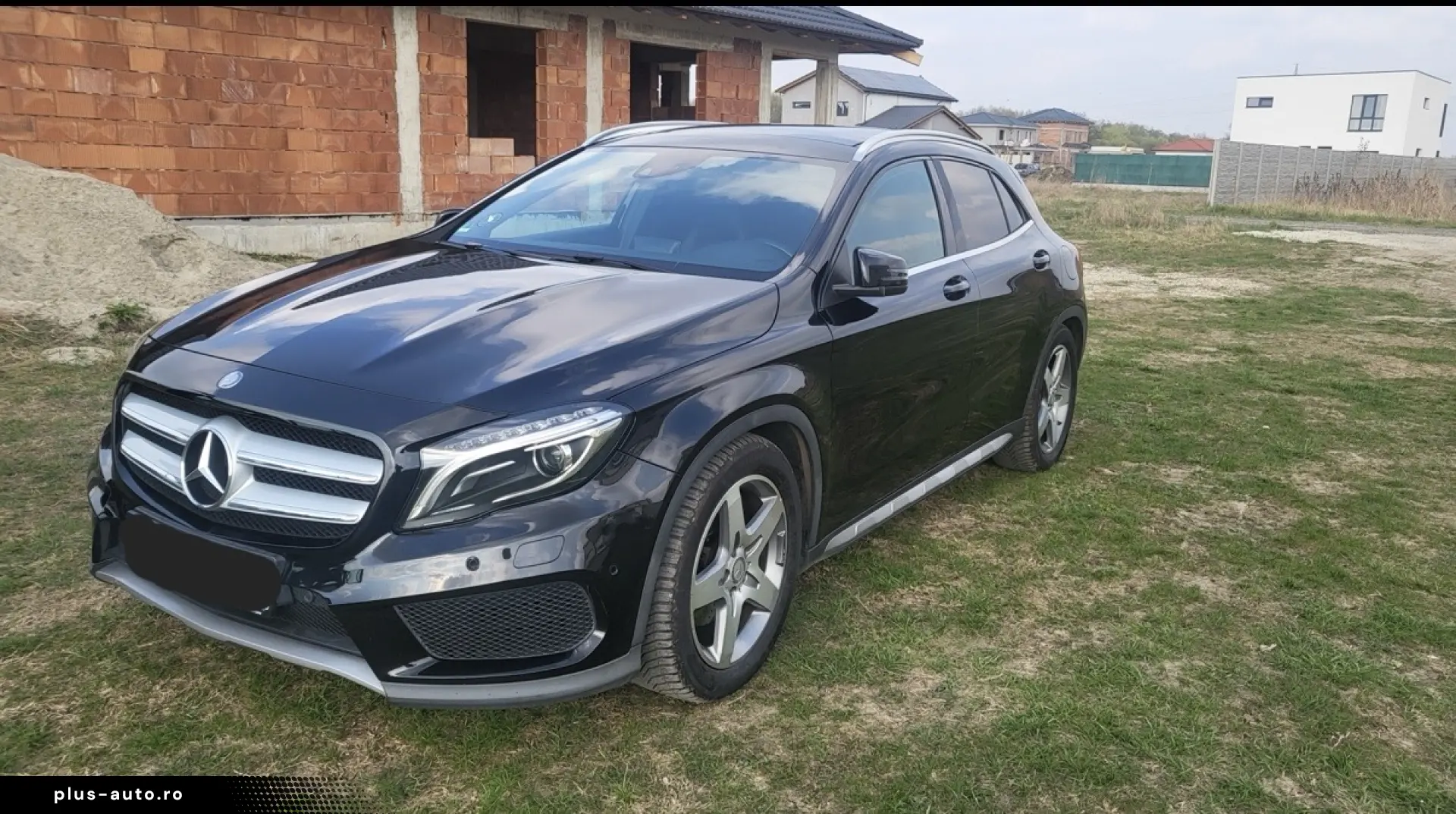 Mercedes-Benz GLA 220