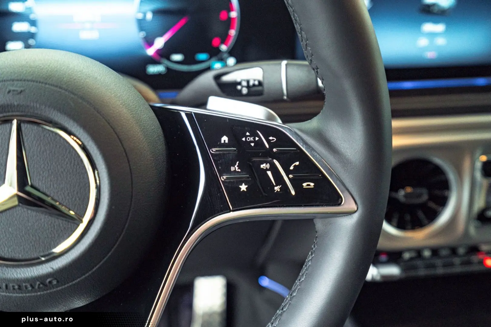 MERCEDES-BENZ G450d  Stronger Than The 1980s 1 460 STOCK