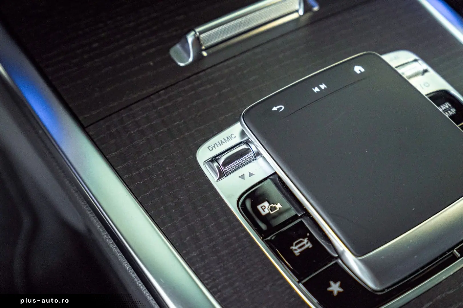 MERCEDES-BENZ G450d  Stronger Than The 1980s 1 460 STOCK