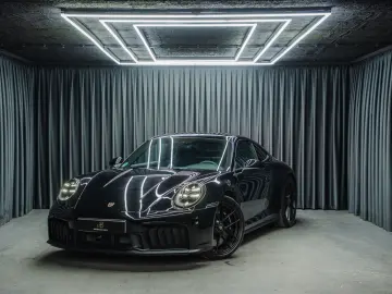 PORSCHE 992 Carrera 4 GTS Coupé LED Lift BOSE Sportsitze