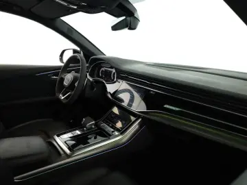 AUDI RS Q8 SUV performance Laser Pano Vmax RSAbgas 23