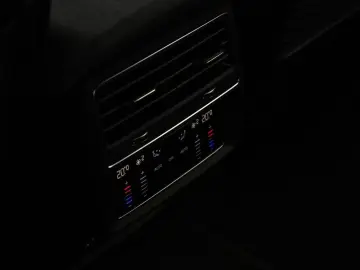 AUDI RS Q8 SUV performance Laser Pano Vmax RSAbgas 23