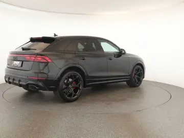 AUDI RS Q8 SUV performance Laser Pano Vmax RSAbgas 23