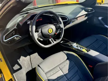 FERRARI 296 GTS Full Full options sièges Confort CARBON