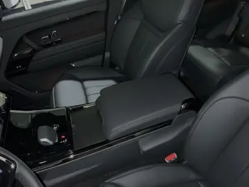 LAND ROVER Range Rover Sport Autobiography P550e 23   Stand