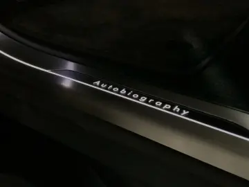 LAND ROVER Range Rover Sport Autobiography P550e 23   Stand
