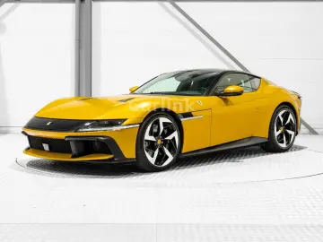 FERRARI 12Cilindri -PANO-LEDS-LIFT-PASS. DISPLAY-GIALLO-
