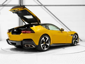 FERRARI 12Cilindri -PANO-LEDS-LIFT-PASS. DISPLAY-GIALLO-