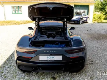 MASERATI MC20 Coupé  Lift  E-Diff  Sonus Faber  Garantie