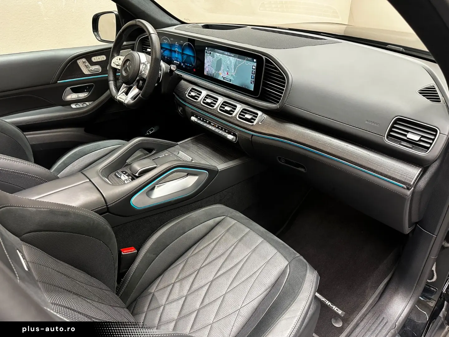MERCEDES-BENZ GLS63 AMG 4M  Night-Paket  7-SITZER PANO DIST
