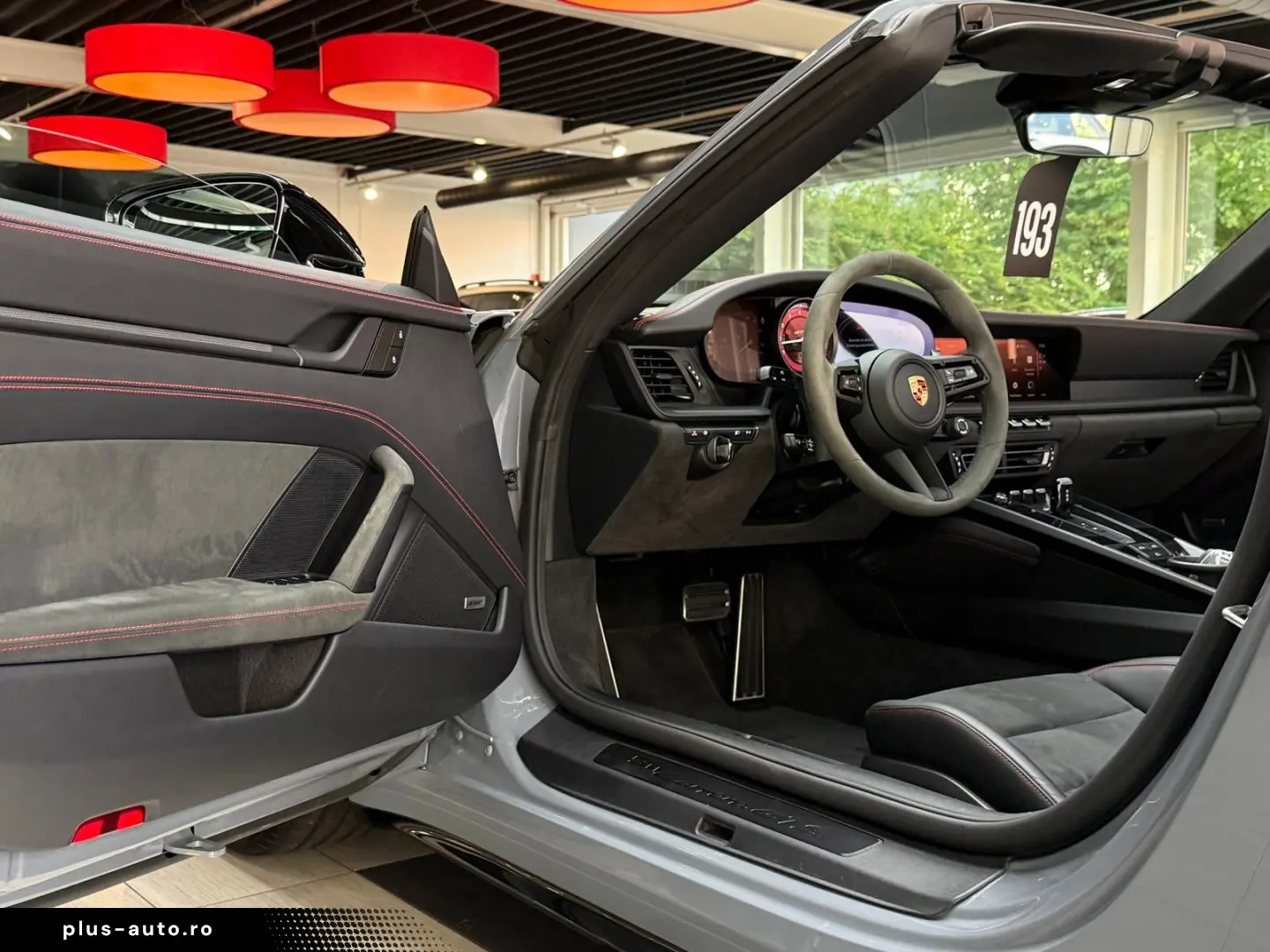 PORSCHE 911 Carrera GTS Cabriolet  360  Lift Carbon Bose