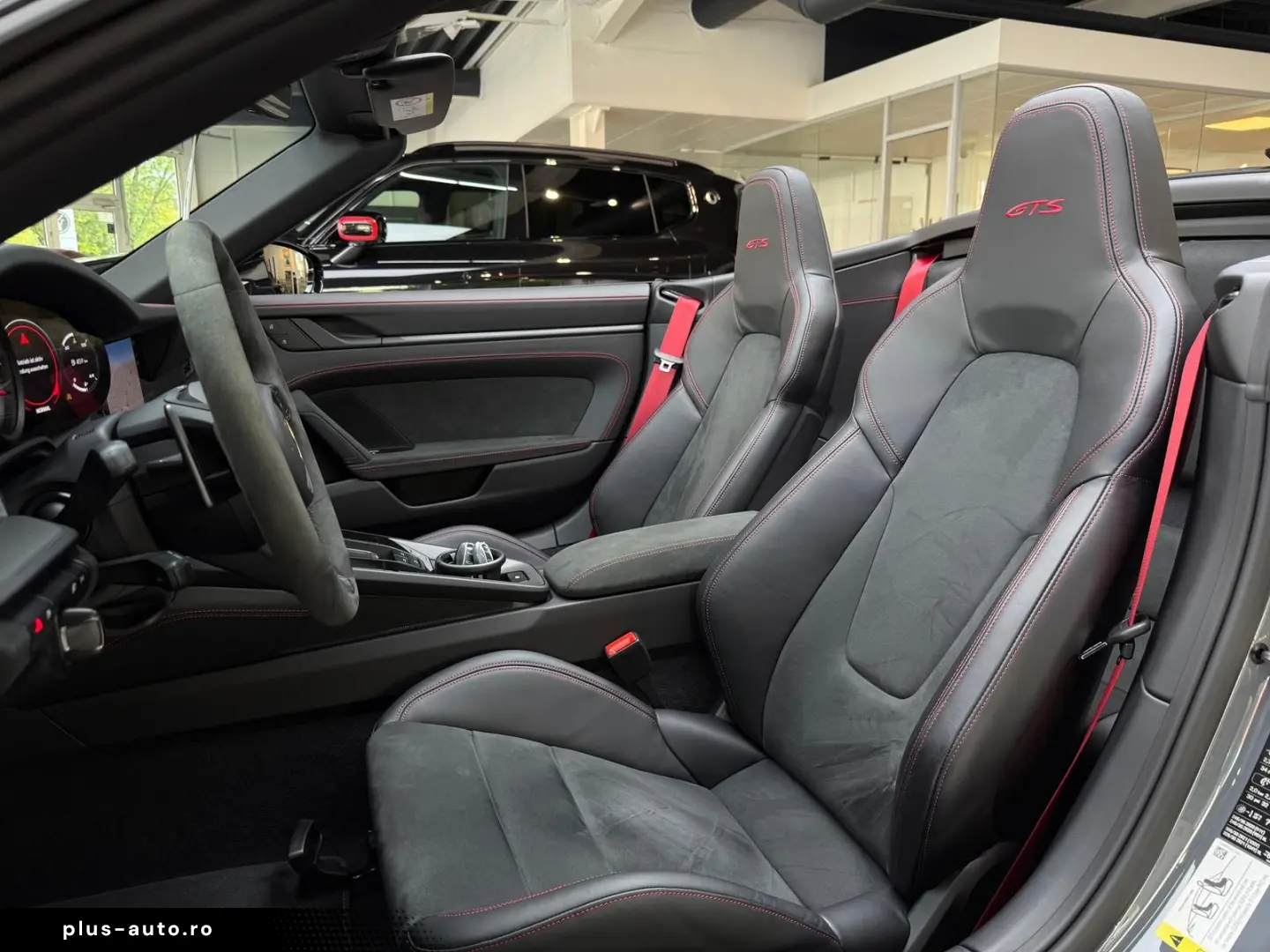 PORSCHE 911 Carrera GTS Cabriolet  360  Lift Carbon Bose