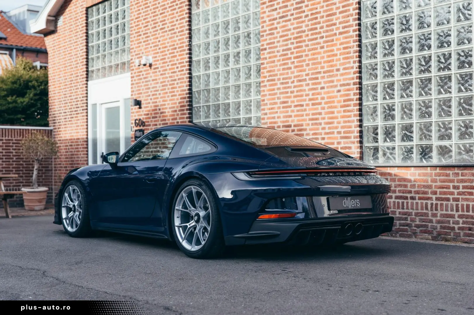 PORSCHE 992 GT3 Touring Sonderwunsch - Approved 04 2027