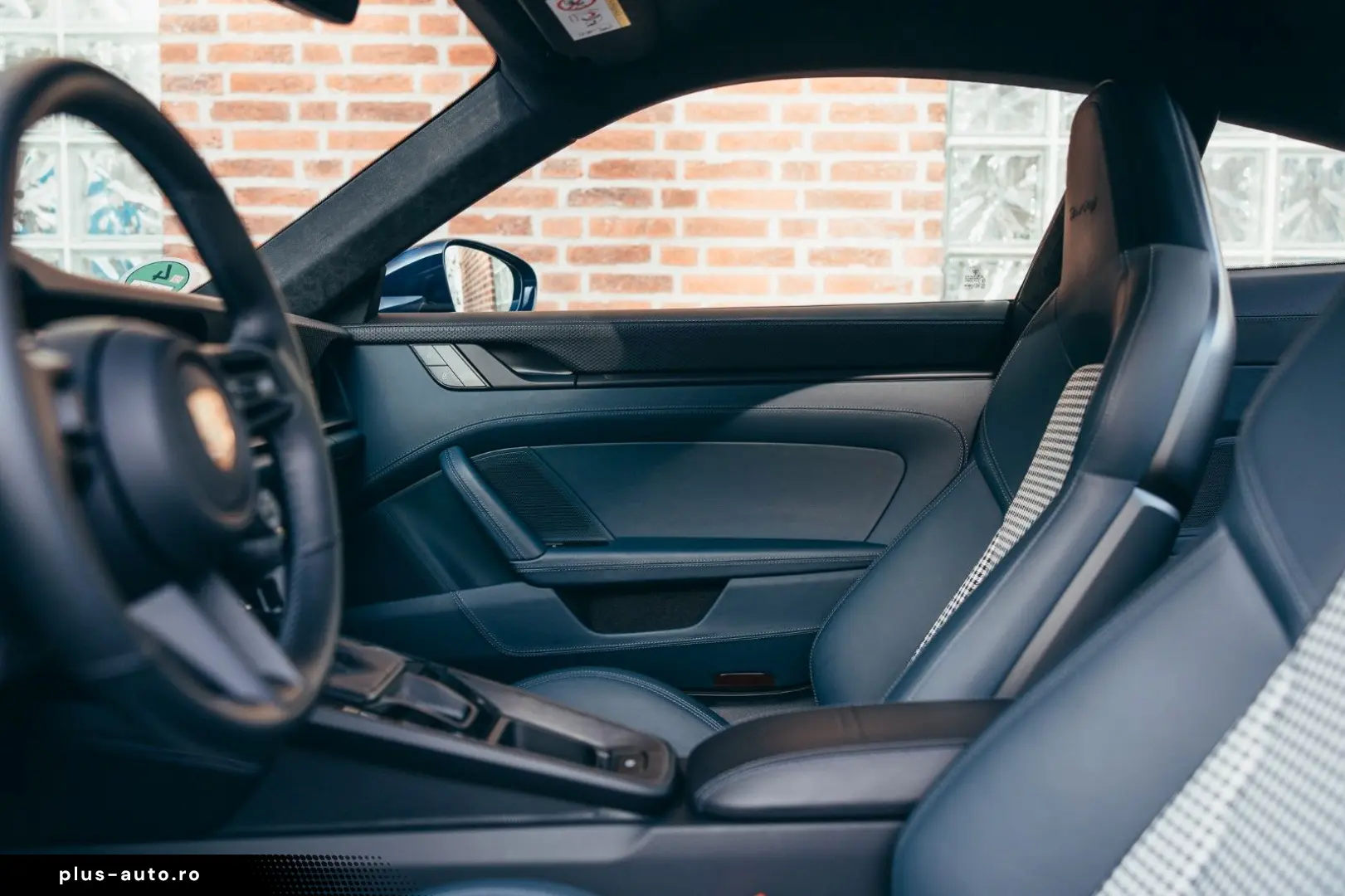 PORSCHE 992 GT3 Touring Sonderwunsch - Approved 04 2027
