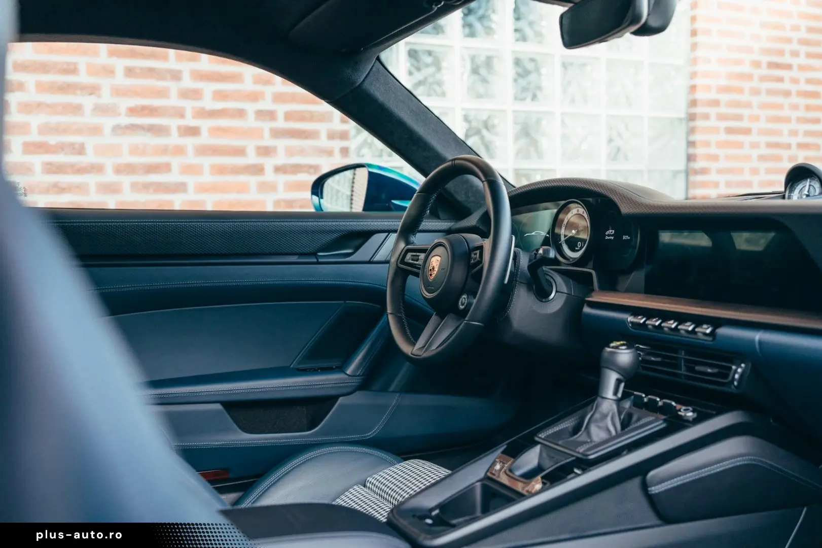 PORSCHE 992 GT3 Touring Sonderwunsch - Approved 04 2027