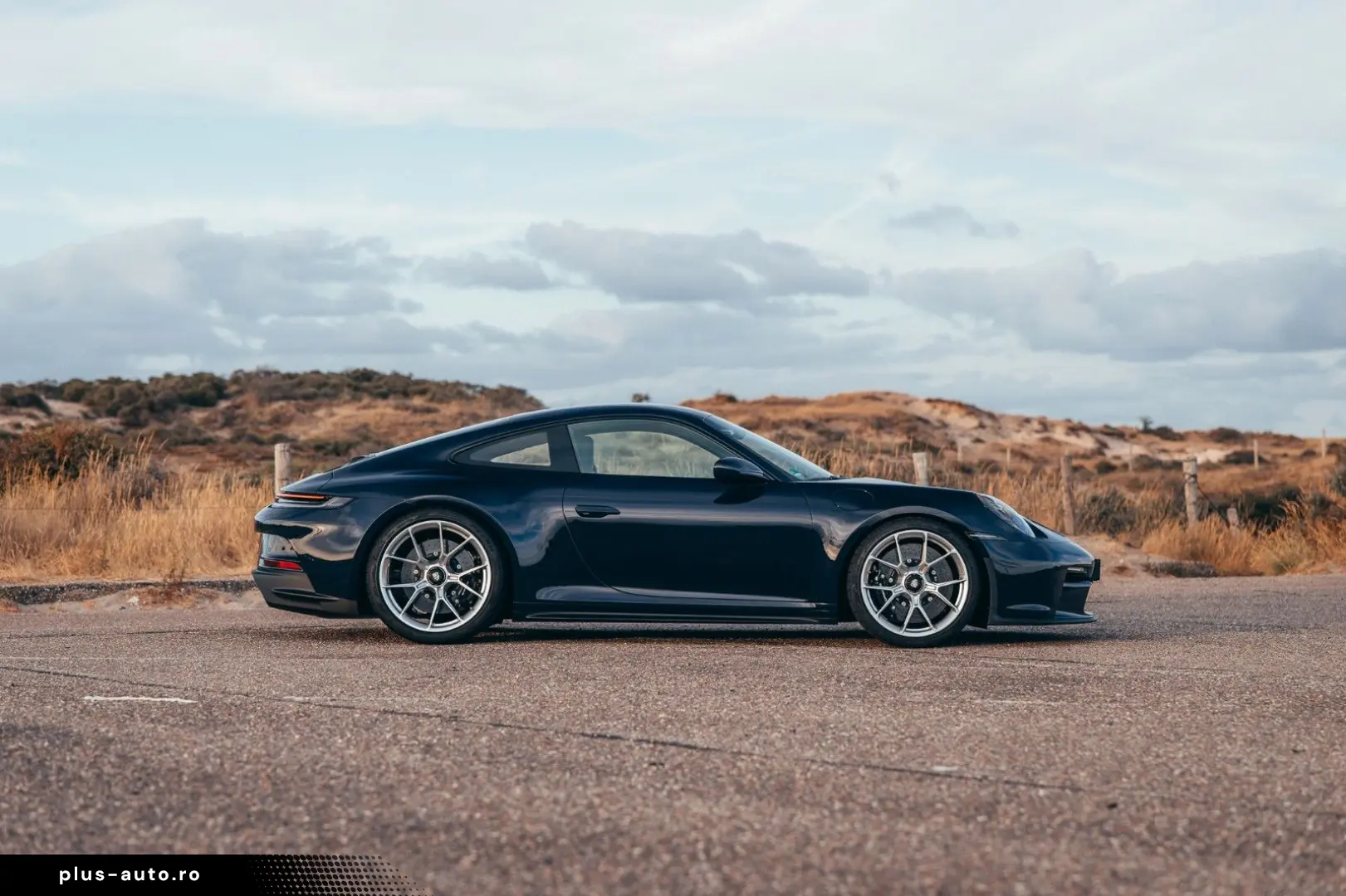 PORSCHE 992 GT3 Touring Sonderwunsch - Approved 04 2027