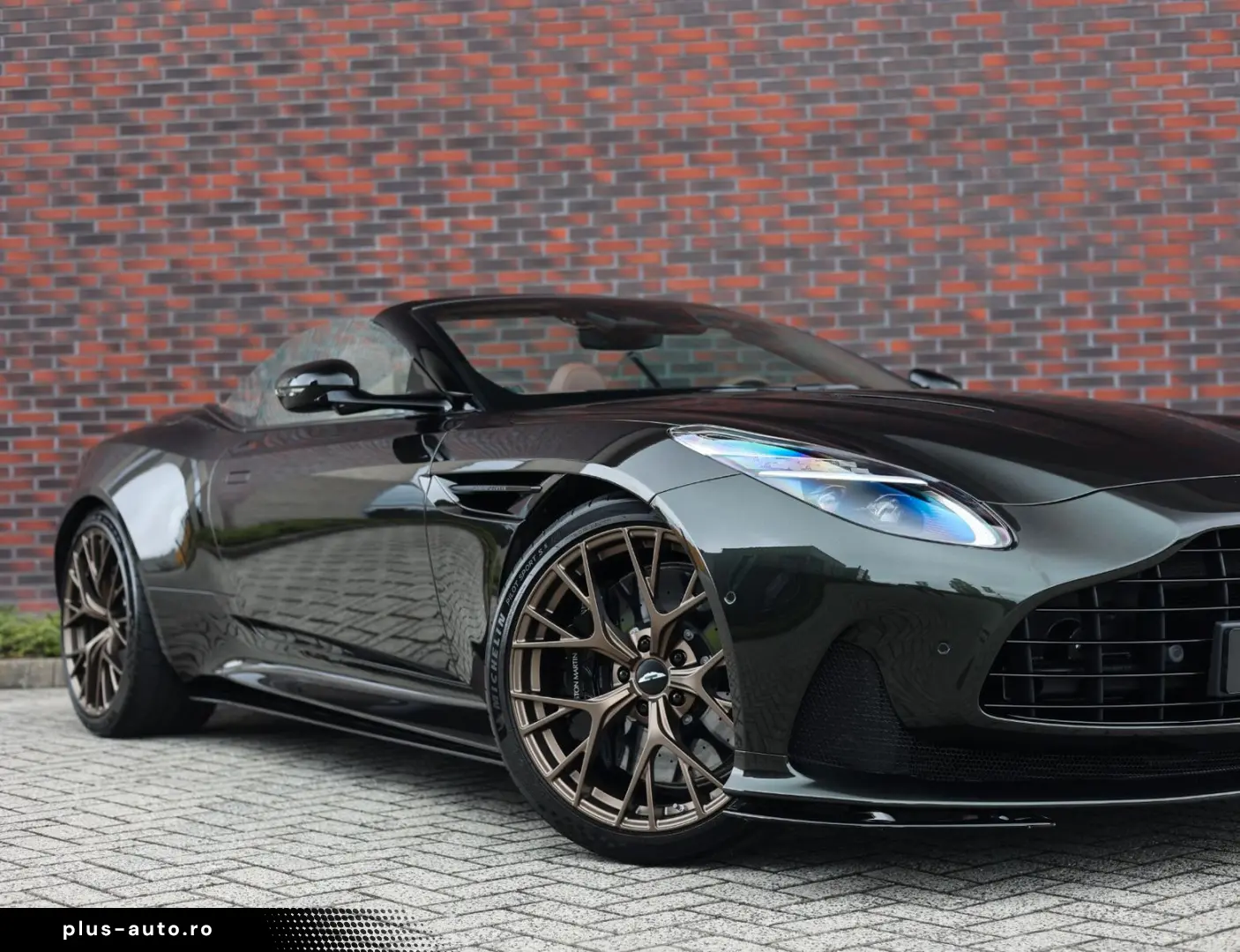 ASTON MARTIN DB12 4.0 V8 Volante