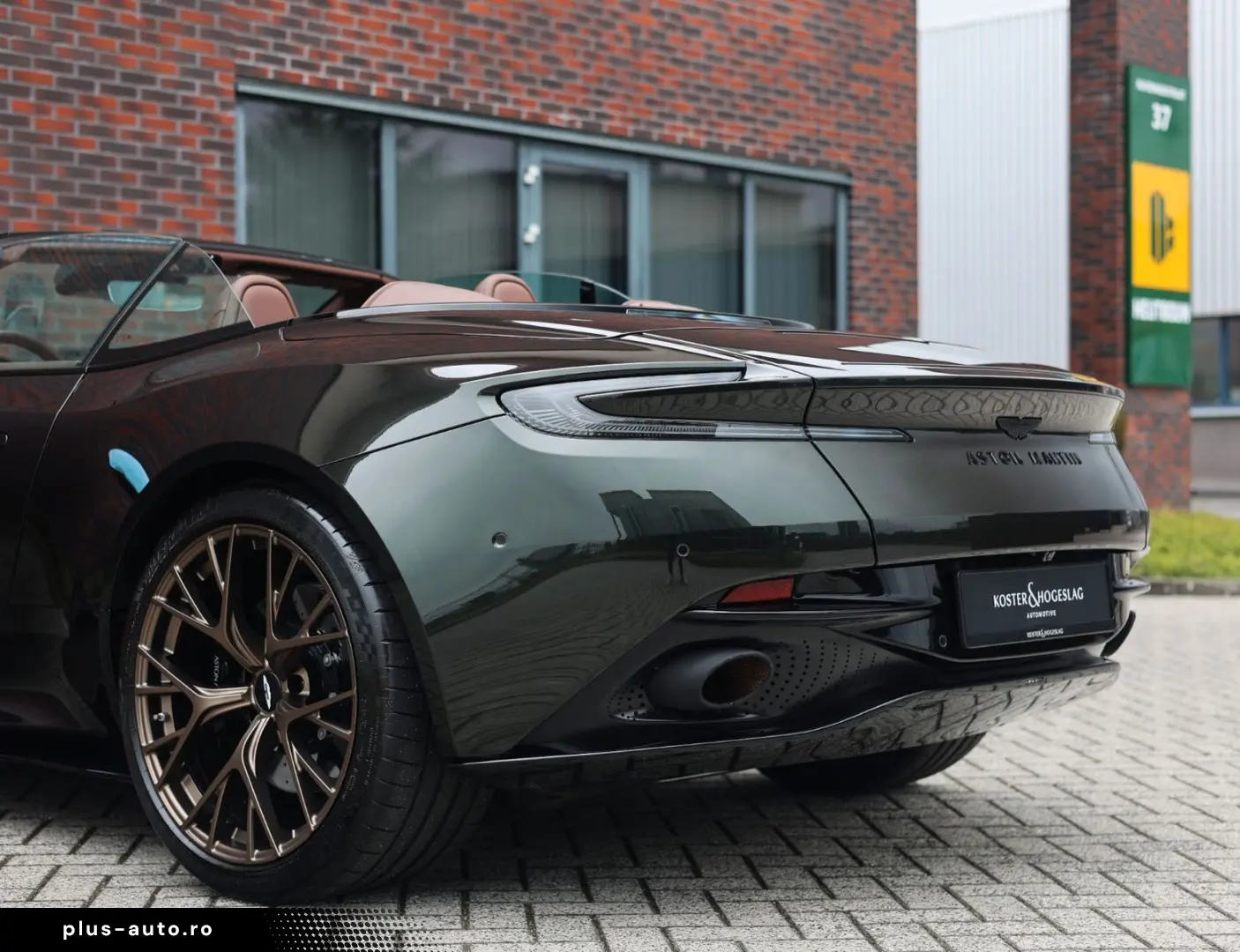 ASTON MARTIN DB12 4.0 V8 Volante