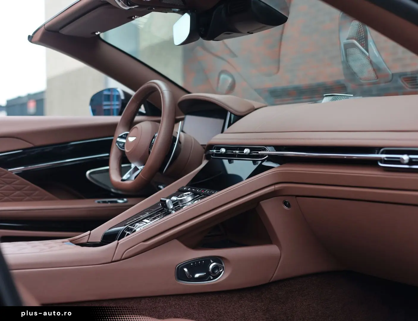 ASTON MARTIN DB12 4.0 V8 Volante