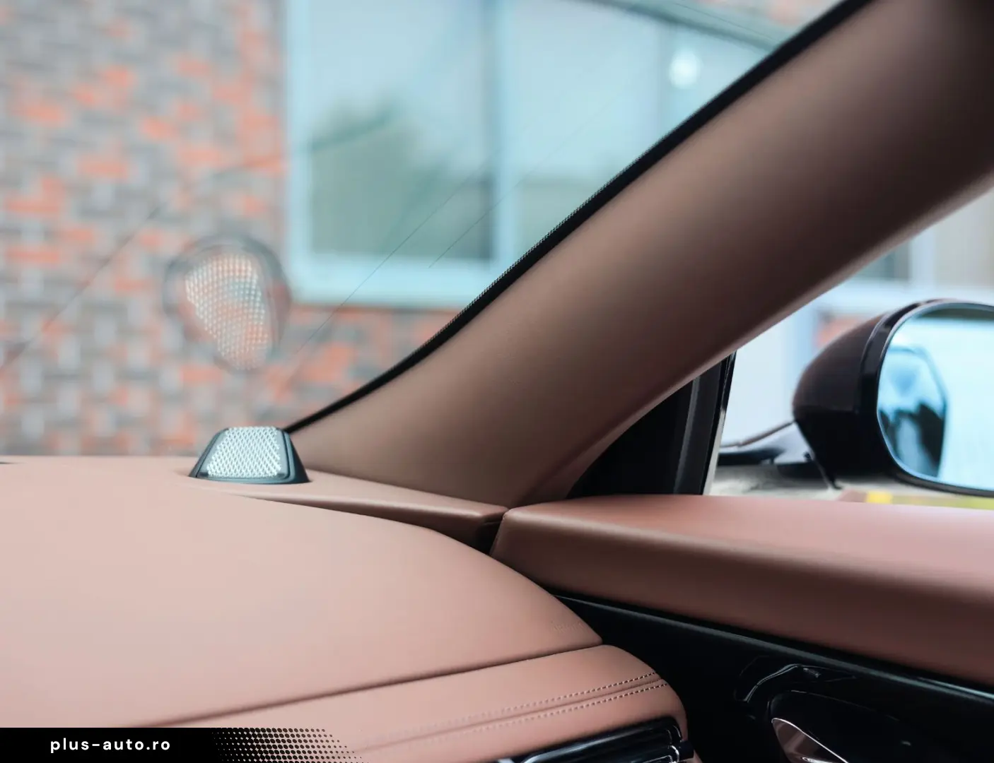 ASTON MARTIN DB12 4.0 V8 Volante